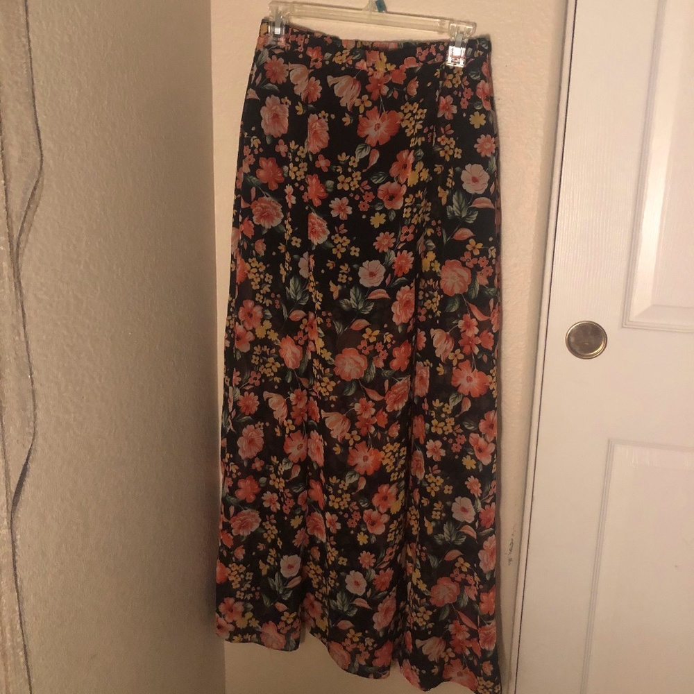 Maxi skirt